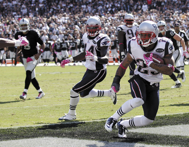 PICKED OFF: Patrick Chung, right, and the New England Patriots defense played its best game of the season Sunday against the New York Jets. New England will face a tough test this weekend against the Dallas Cowboys. NFLACTION11;