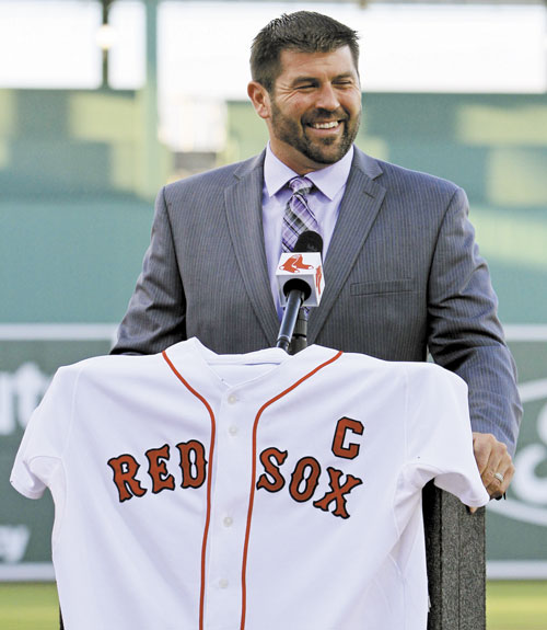 IT’S TIME TO LEAVE: Red Sox catcher Jason Varitek announced his retirement from baseball after a 15-year career in Boston.