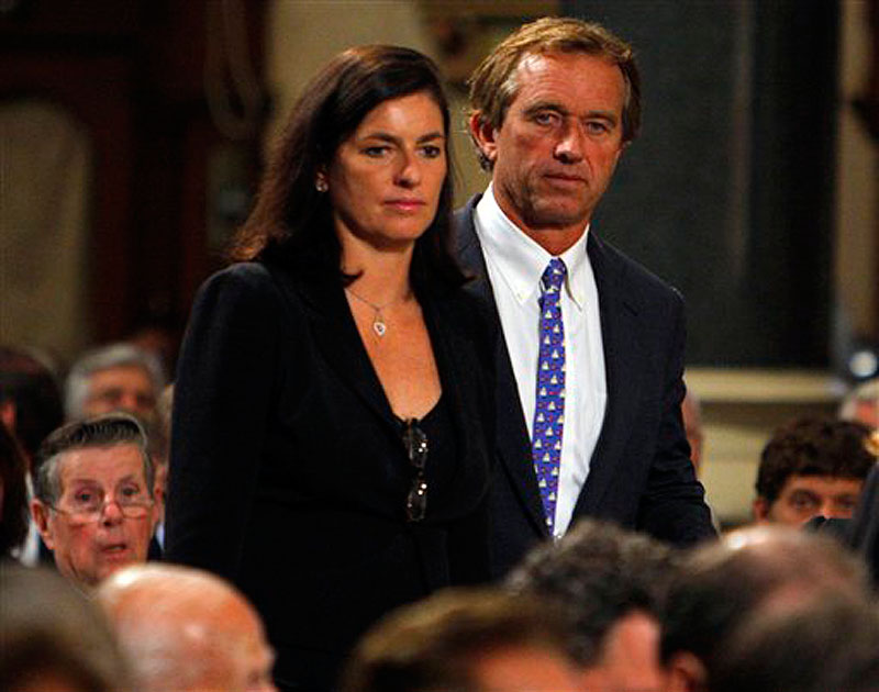 In this Aug. 29, 2009 file photo, Robert F. Kennedy Jr. and his wife Mary arrive during funeral services for U.S. Senator Edward Kennedy at the Basilica of Our Lady of Perpetual Help in Boston. An attorney on Wednesday, May 16, 2012 said Mary Kennedy has been found dead on Robert F. Kennedy Jr.'s property in Bedford, N.Y. (AP Photo/Brian Snyder, Pool, File)