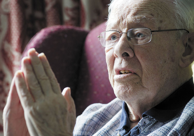 Jim Robinson, a World War II veteran, shares his story of serving in the Navy.