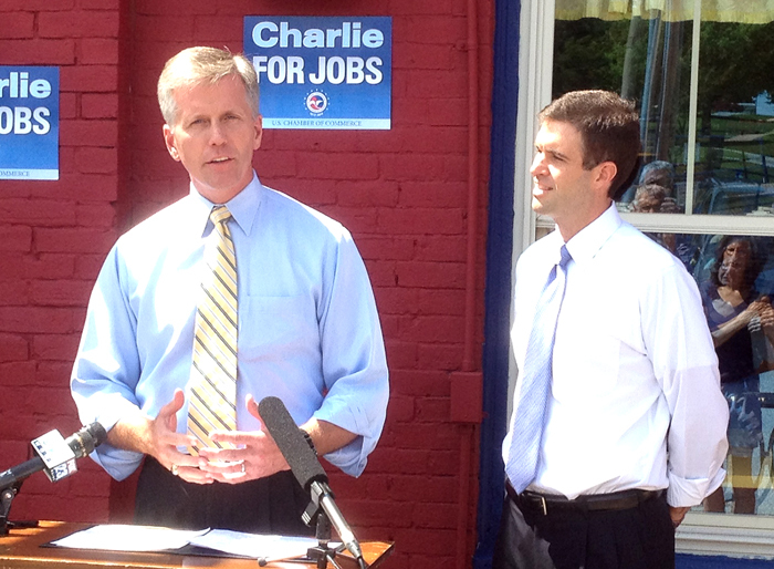 Rob Engstrom, at right, the U.S. Chamber of Commerce’s national political director, praises Senate candidate Charlie Summers for his pro-business views at a news conference in Lewiston on Thursday.