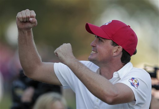 USA's Keegan Bradley reacts on the 17th hole after winning a four-ball match 2&1 at the Ryder Cup PGA golf tournament Friday, Sept. 28, 2012, at the Medinah Country Club in Medinah, Ill. (AP Photo/Charlie Riedel)