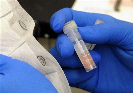 A laboratory technician at the Minnesota Department of Health in St. Paul, Minn., packages cerebrospinal fluid from the three confirmed meningitis cases in Minnesota to send to the Centers for Disease Control and Prevention in Atlanta for further testing.