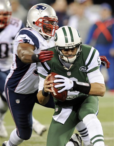 New England Patriots outside linebacker Jerod Mayo (51) sacks New York Jets quarterback Mark Sanchez (6) during the first half of an NFL football game Thursday, Nov. 22, 2012 in East Rutherford, N.J. (AP Photo/Bill Kostroun)