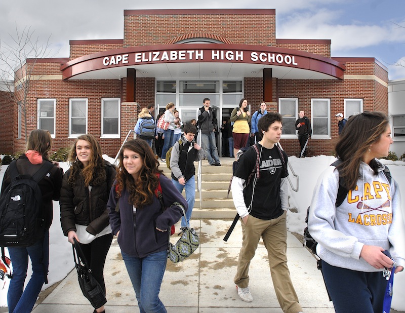 In this March 2008 file photo, students stream from the front entrance of Cape Elizabeth High School. A new study using data from the 2010 U.S. Census examines how parents with young children are voting on school districts with their feet. In Maine, Cape Elizabeth was the most popular school district among districts with sizable populations.