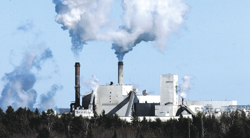 Sappi Fine Paper's mill in Skowhegan has agreed in principle to become an anchor customer for Summit Natural Gas of Maine, the energy company announced Tuesday.
