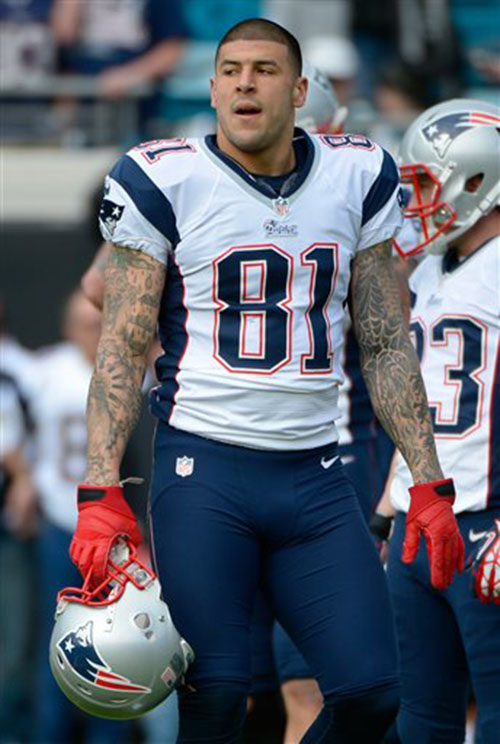 Less than two hours after his arrest on Wednesday, the New England Patriots cut tight end Aaron Hernandez from the team.