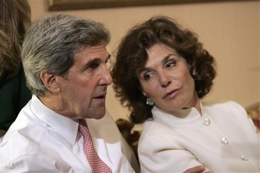 Then-Sen. John Kerry talks with his wife, Teresa Heinz Kerry, in this Nov. 4, 2008, photo.