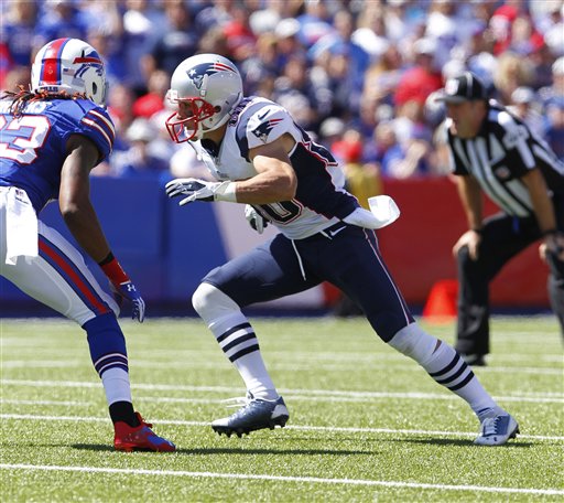 New England Patriots Danny Amendola (80) runs a pass route against the Buffalo Bills during the first half of an NFL football game Sunday, Sept. 8, 2013, in Orchard Park. (AP Photo/Bill Wippert)