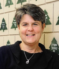 Farrington Elementary School principal Lori Smail will be going to Washington D.C. soon to receive an award,