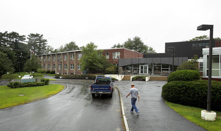 Bath officials sold the former Mid Coast Hospital, valued at $6.5 million by the city assessor’s office, for $799,000 in April after receiving an offer from a Phippsburg-based developer. The property was never listed for sale.