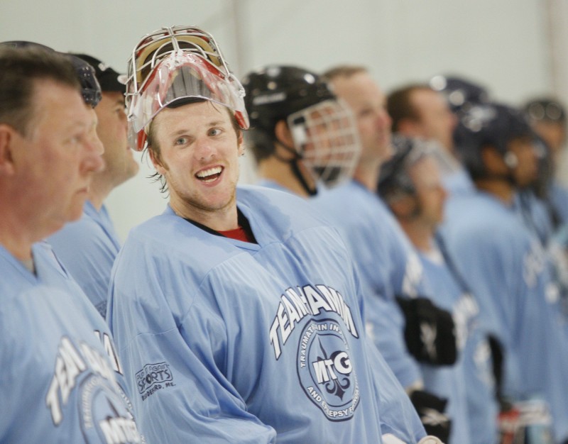 Jimmy Howard looks ready for the Coyotes … are YOU?