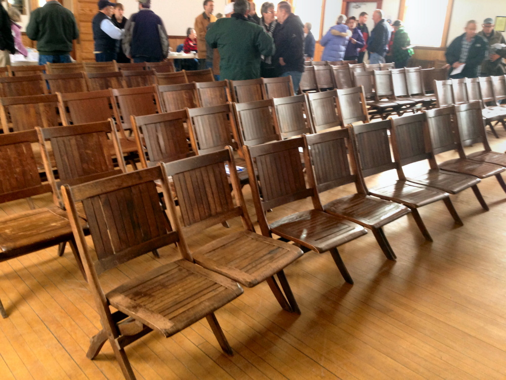 Chairs: The 100-year old chairs where debated for 20 minutes at St. Albans Town Meeting.