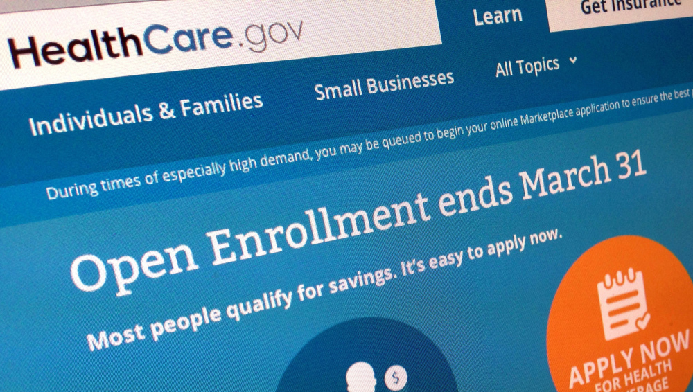 Getting covered using the HealthCare.gov is nowhere near as simple as shopping elsewhere online. Consumers make an average of six visits to the website, spending 20 to 30 minutes per visit, an administration official told reporters.