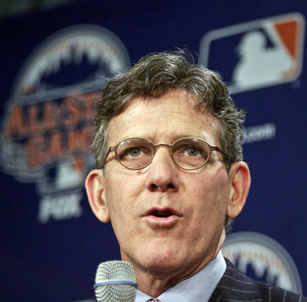 Major League Baseball Executive Vice President of Business Tim Brosnan has withdrawn his candidacy for commissioner.