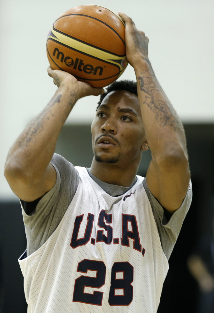 USA Basketball guard Derrick Rose of the Chicago Bulls shoots during a recent team practice in East Rutherford, N.J.