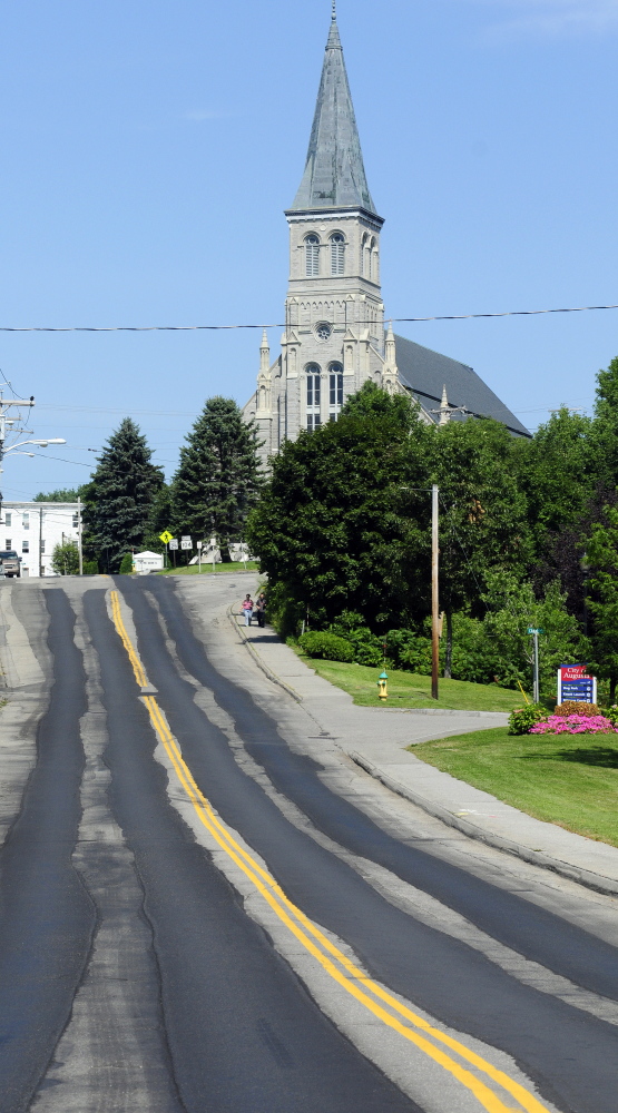 Northern Avenue in Augusta shows the effect of recent paving using the WT1000.