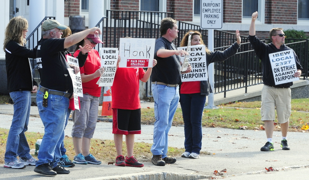 GALLERY FairPoint workers on strike in Augusta, Waterville Kennebec