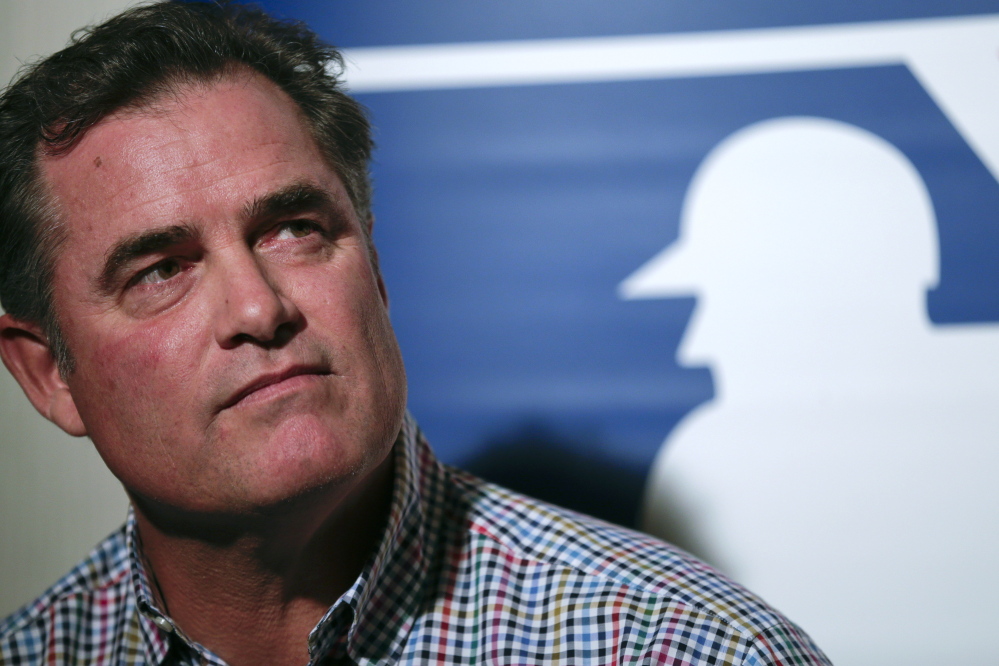 Boston Red Sox Manager John Farrell had his contract extended on Saturday through the 2017 season with a club option for 2018.