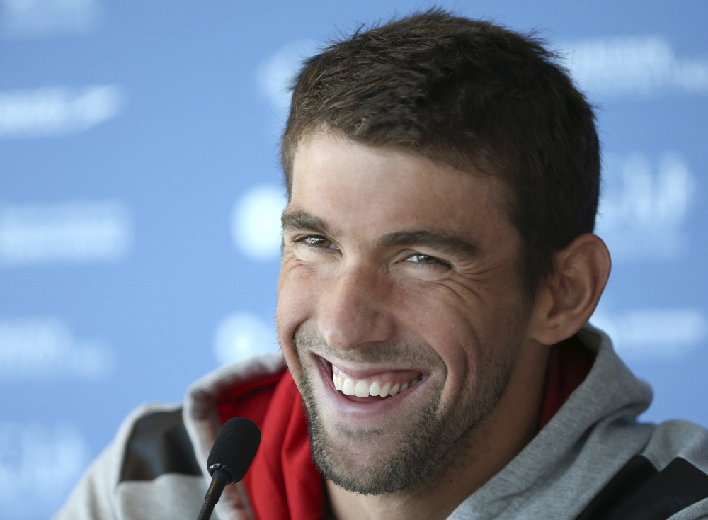 U.S. swimmer Michael Phelps announced on Twitter he’s marrying Nicole Johnson, who was Miss California in 2010 and has dated Phelps on and off the past few years.