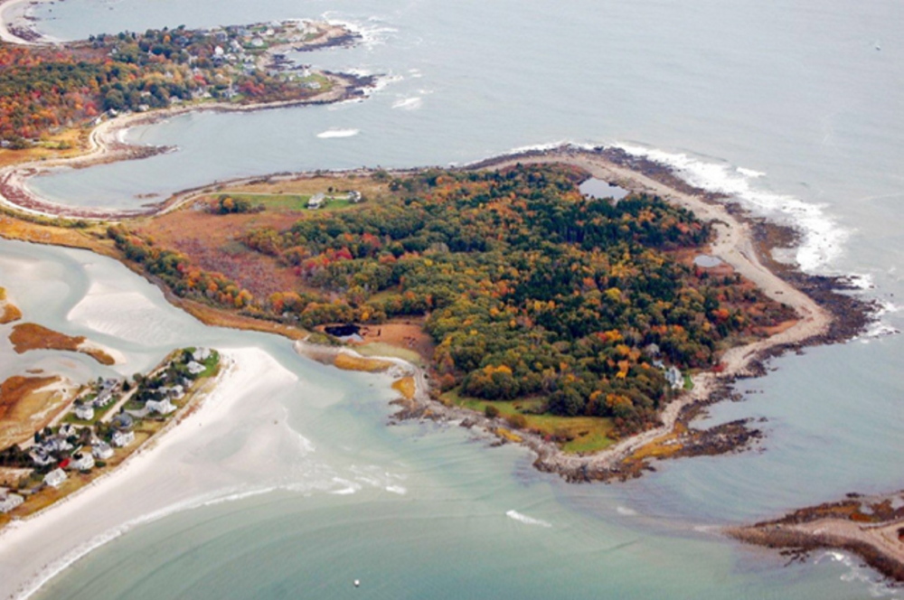 The U.S. Fish and Wildlife Service plans to add a walking trail on Timber Point in Biddeford.
