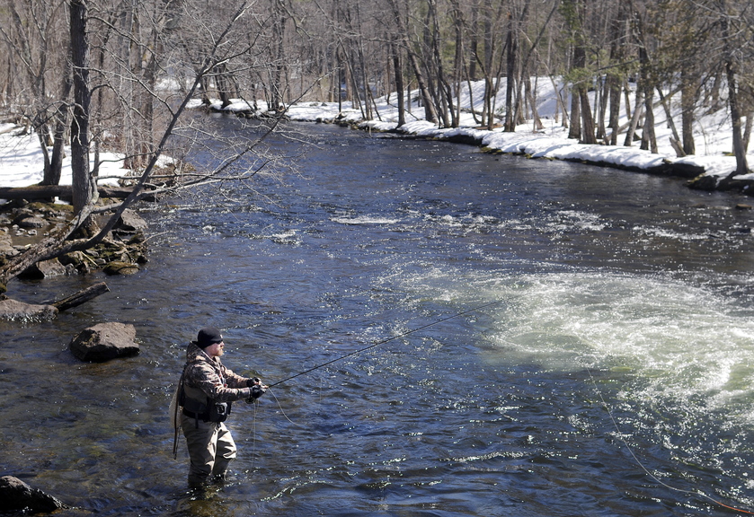 Winter’s grip on fresh water extends Maine’s ice fishing season