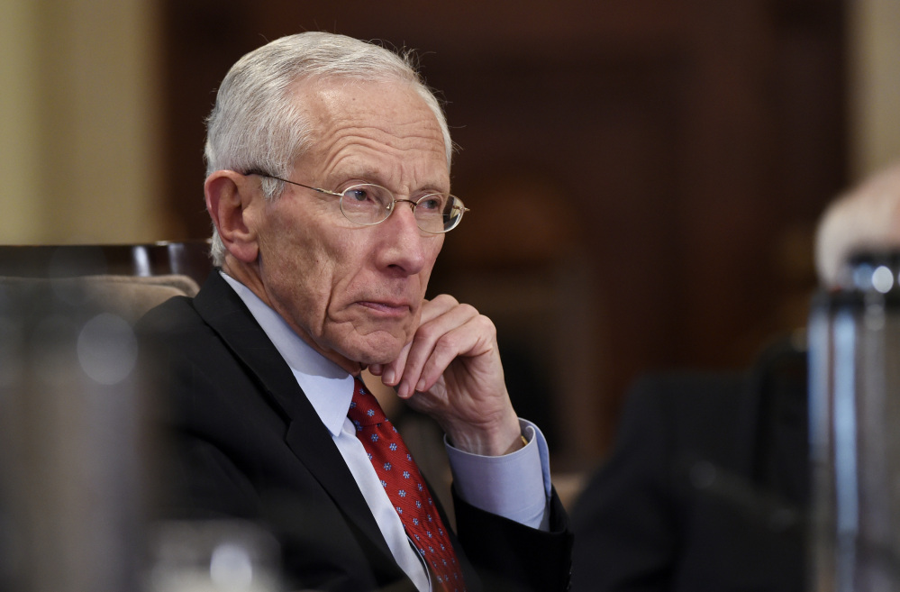 Federal Reserve Vice Chairman Stanley Fischer says that incoming economic data and market developments will likely determine whether the Fed boosts interest rates in September.