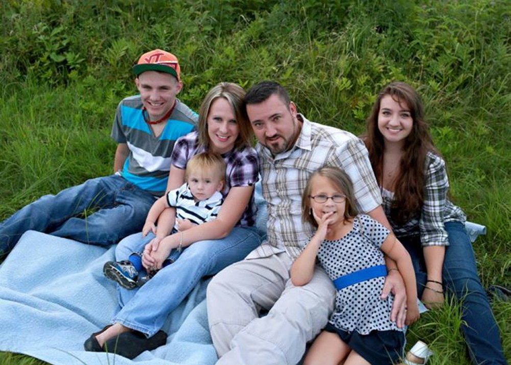 Kelli and Corey Dodge with their four children, Connor, 17, Blake, 3, Samantha, 20, and Peyton, 7.