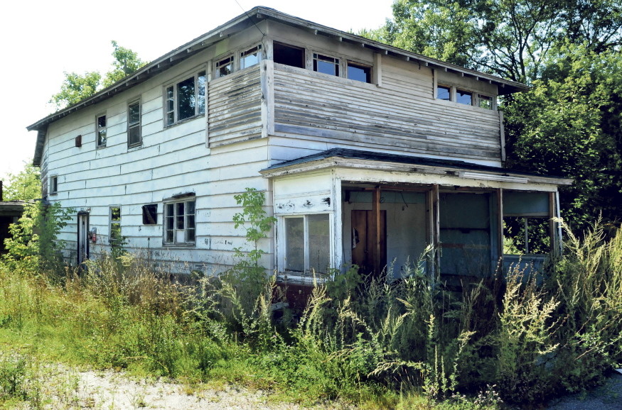Winslow approves rules on abandoned buildings