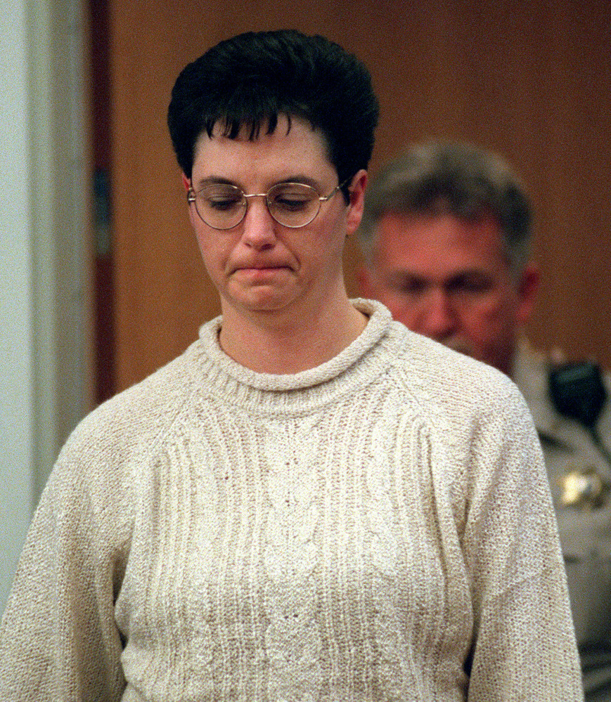 Kelly Gissendaner appears in court during her murder trial in 1998. She was convicted of murder in the February 1997 slaying of her husband, and was executed early Wednesday morning. She conspired with her lover, who stabbed Douglas Gissendaner to death.