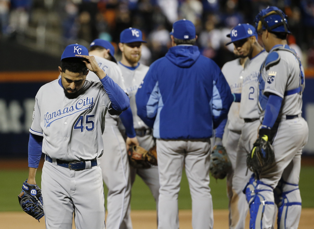 Kansas City Royals pitcher Franklin Morales (45) walks off the mound after being relieved in the sixth inning. (AP Photo/Matt Slocum)