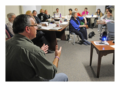Darren Ripley, of the Maine Alliance for Addiction Recovery, talks during training for people volunteering as “angels” in Augusta last week. Gov Paul LePage should get on board with the new tactic of helping people fight addictions instead of focusing all his energy on law enforcement. (Staff photo by Joe Phelan)