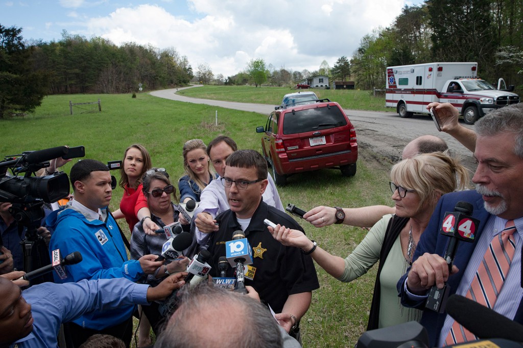 Lt. Michael Preston of the Ross County Sheriff's Department speaks to the media on Union Hill Road near one of the scenes of multiple shootings in Pike County, Ohio, on Friday. 