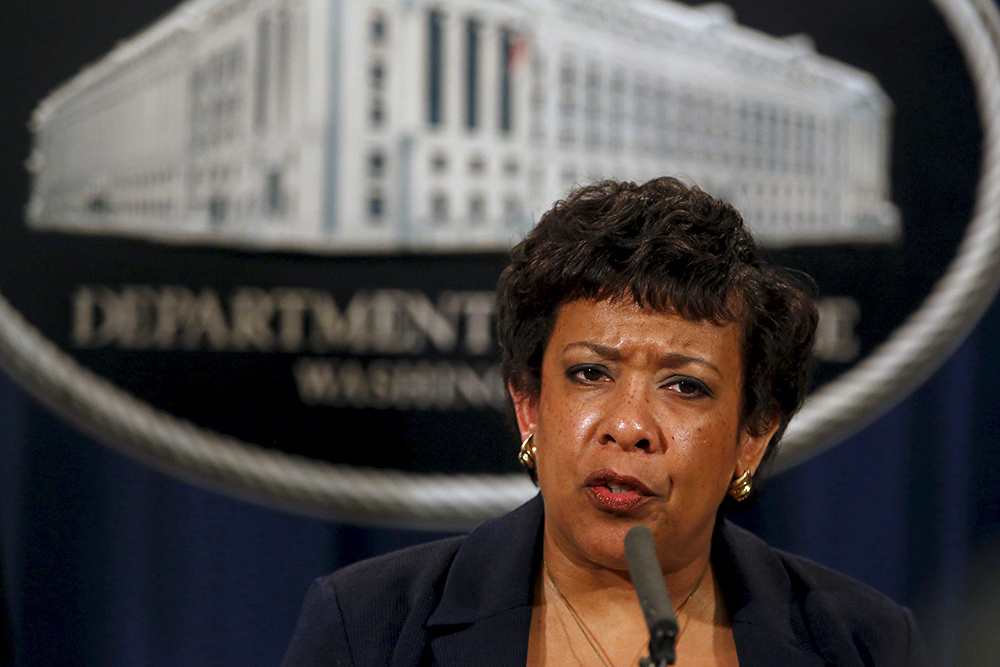 U.S. Attorney General Loretta Lynch is calling on governors to allow federal inmates who are returning to their communities to exchange their prisoner ID for a state-issued ID, or to simply accept their Bureau of Prisons card as an identity document. Reuters