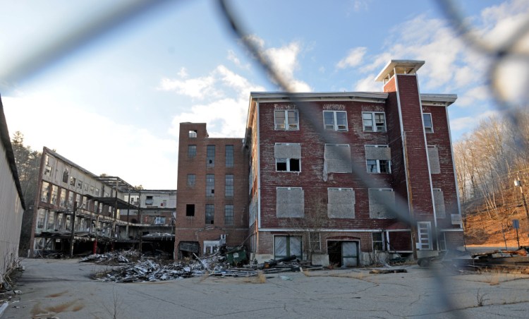 The Wilton Selectboard on Tuesday night formally accepted a $200,000 grant from the U.S. Environmental Protection Agency to start the cleanup of the former Forster Mill site.