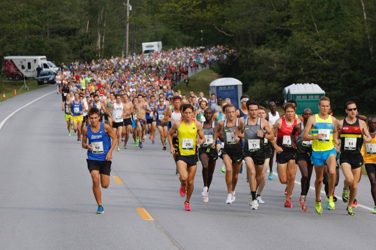Runners leave the starting line at the beginning of the TD Beach to Beacon 10K road race in Cape Elizabeth on Saturday, Aug. 6, 2016.