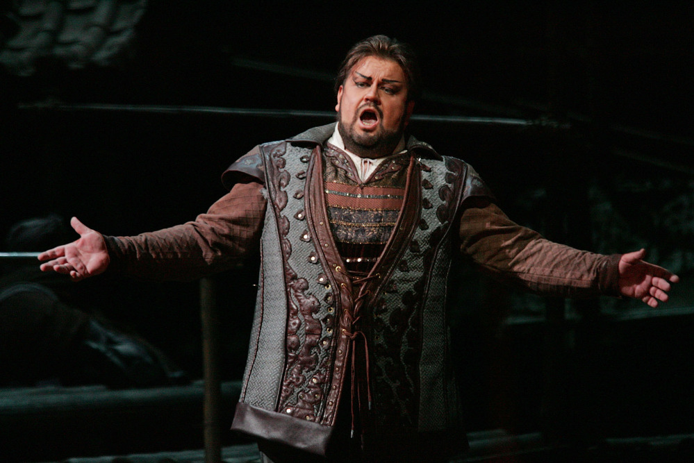 South African tenor Johan Botha sings the role of Calaf during a dress rehearsal of Giacomo Puccini's opera "Turandot" at the Metropolitan Opera in New York in this 2004 file photo.