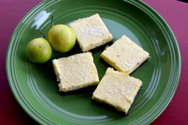 Amp up the flavor of lemon bars and give the crust some chocolate love.