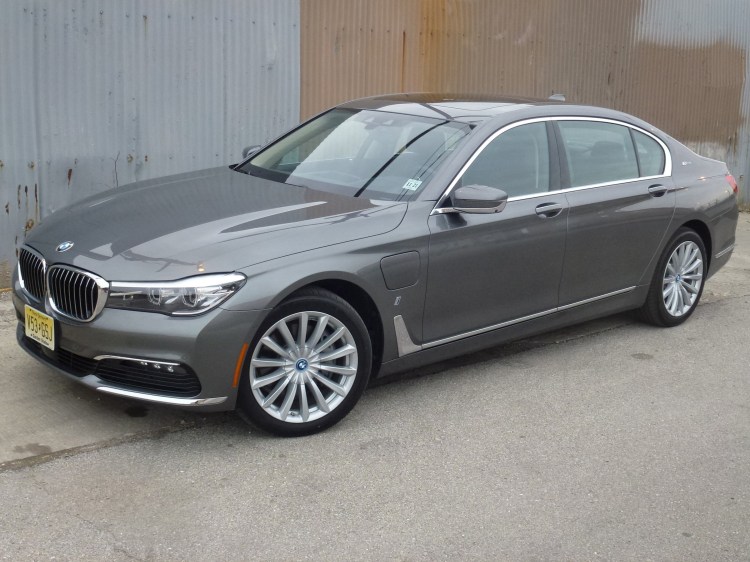 The 2017 BMW 740e xDrive is a plug-in hybrid variant of the flagship luxury sedan.