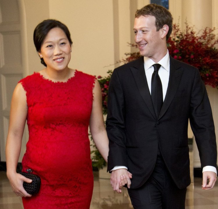 Mark Zuckerberg, seen in 2015 with his wife, Priscilla Chan.