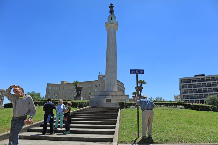 The Robert E. Lee Monument, located in Lee Circle in New Orleans, is the last of four  Confederate statues to be removed in New Orleans. 