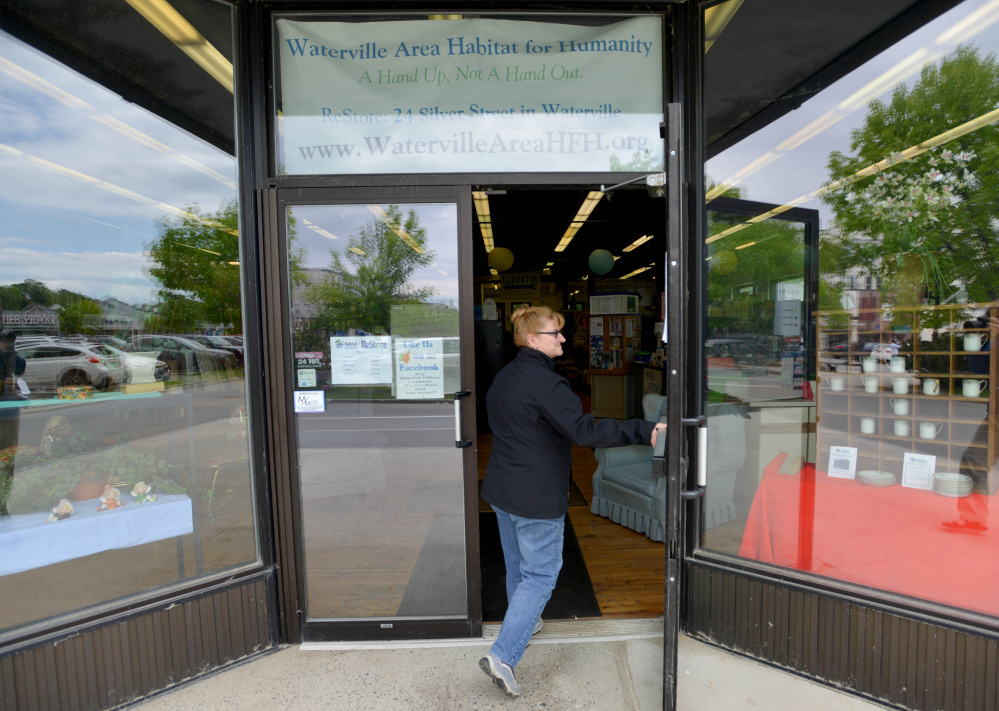 Gallery Waterville are Habitat for Humanity building new house