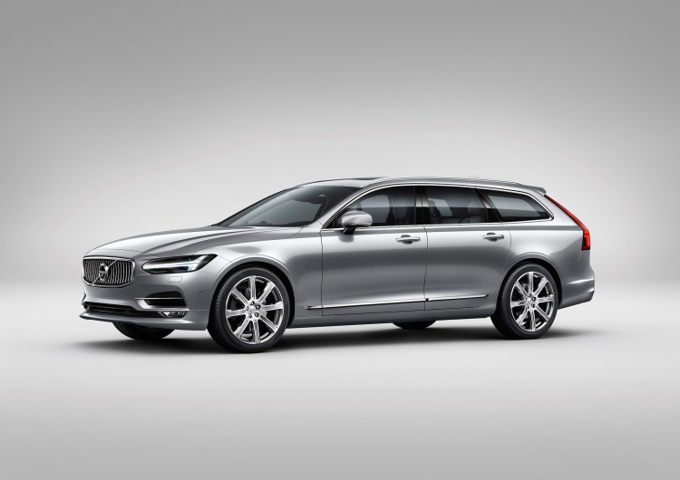 The 2017 Volvo V90 Cross Country wears some unique trim to set it apart, such as lower body and wheel arch moldings in your choice of black or body color.  