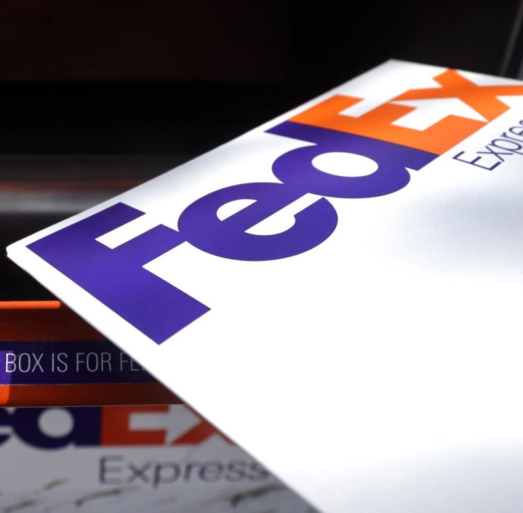 FedEx wants to ship a larger share of the millions of items sold online.