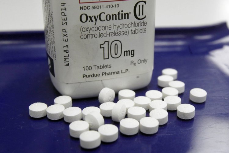 Express Scripts will soon limit the number and strength of opioid drugs such as OxyContin prescribed to first-time users.