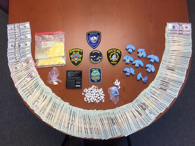Agents with the Maine DEA say they discovered hundreds of doses of heroin and prescription drugs, as well as $10,500 in cash, in a room belonging to Kyle Rivers of Bear, Delaware. 