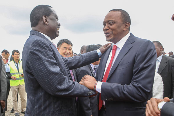 Raila Odinga (left) and Uhuru Kenyatta
