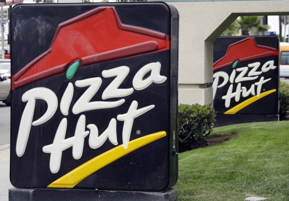 An online coupon offering three free pizzas to celebrate the anniversary of Pizza Hut is a fake.