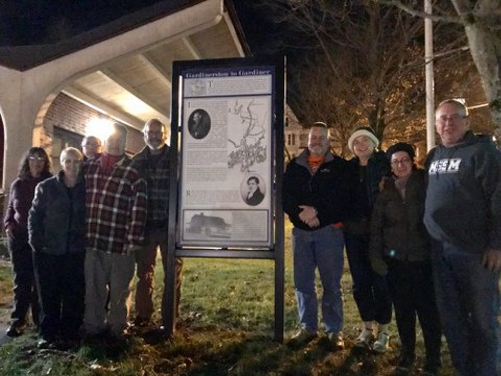 The cast of "Tilbury Town Chronicles … A Random Meander Through Gardiner's Past," from left, are Rita Moran, Ginger Smith, Jay Barnett, Richard Bostwick, Andy Tolman, Arthur Bourget, Connie
LaFlamme, Cindy Turcotte and Bob Giroux.