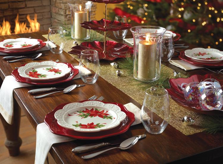 The table setting should be simple and seasonal.